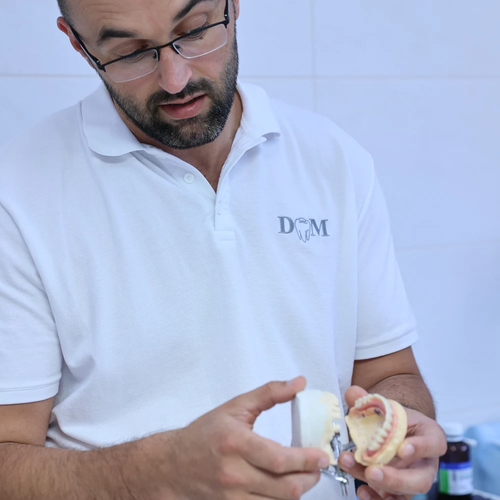 Поставити вініри преміум класу київ