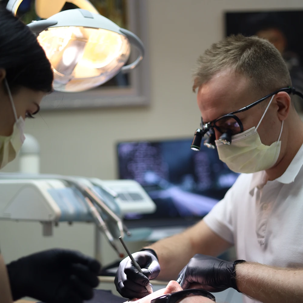 стоматолог ставить міст київ